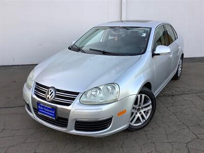 2005 Volkswagen Jetta 2.5   - Photo 2 - Crest Hill, IL 60403
