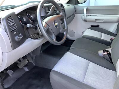 2009 Chevrolet Silverado 1500 Work Truck   - Photo 13 - Crest Hill, IL 60403