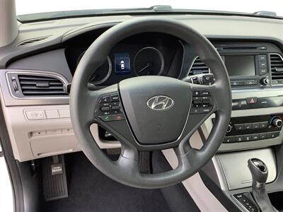 2015 Hyundai SONATA Limited   - Photo 16 - Crest Hill, IL 60403