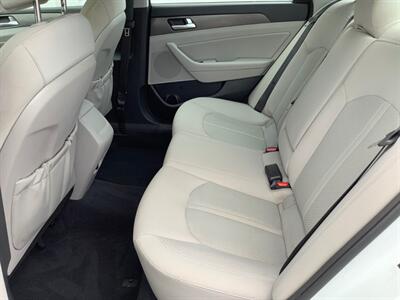 2015 Hyundai SONATA Limited   - Photo 22 - Crest Hill, IL 60403