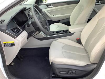 2015 Hyundai SONATA Limited   - Photo 13 - Crest Hill, IL 60403