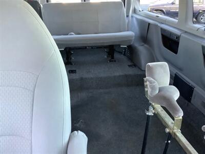 2007 Ford E-Series Wagon E-150 XL  SPINAL CORD INJURY VAN HANDICAP VAN SEE DESCRIPTION - Photo 23 - Crest Hill, IL 60403