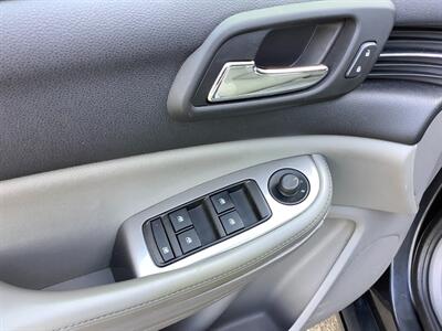 2015 Chevrolet Malibu LS - Photo 15 - Crest Hill, IL 60403