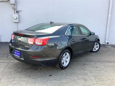 2015 Chevrolet Malibu LS - Photo 9 - Crest Hill, IL 60403