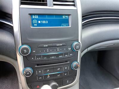 2015 Chevrolet Malibu LS - Photo 18 - Crest Hill, IL 60403