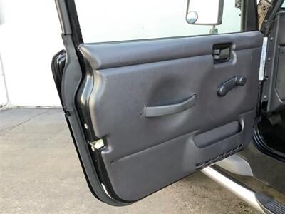 2002 Jeep Wrangler X   - Photo 11 - Crest Hill, IL 60403