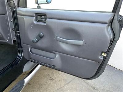 2002 Jeep Wrangler X   - Photo 19 - Crest Hill, IL 60403