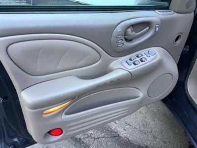 2000 Pontiac Bonneville SSEi   - Photo 13 - Crest Hill, IL 60403