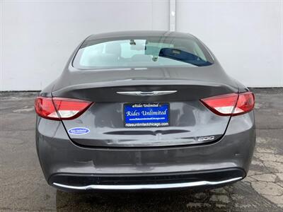 2015 Chrysler 200 Limited   - Photo 4 - Crest Hill, IL 60403