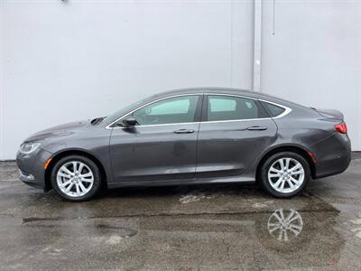 2015 Chrysler 200 Limited   - Photo 2 - Crest Hill, IL 60403