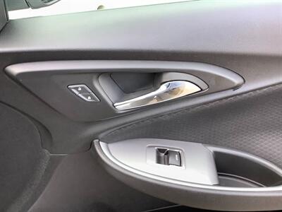 2024 Chevrolet Malibu LT - Photo 32 - Crest Hill, IL 60403