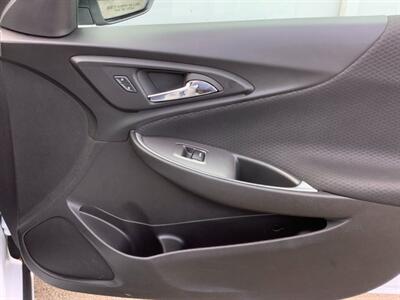 2024 Chevrolet Malibu LT - Photo 31 - Crest Hill, IL 60403