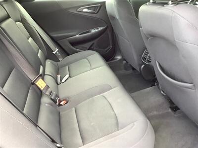 2024 Chevrolet Malibu LT - Photo 30 - Crest Hill, IL 60403