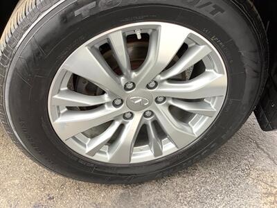 2016 INFINITI QX80   - Photo 52 - Crest Hill, IL 60403