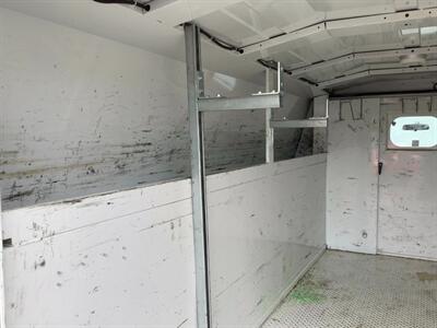 2016 Ford E-350 SD   - Photo 31 - Crest Hill, IL 60403