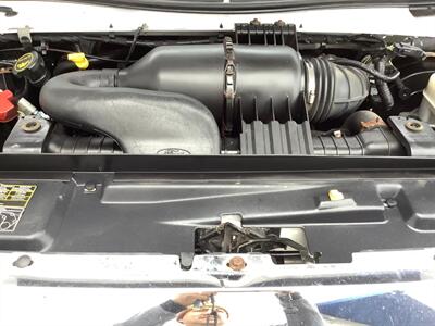 2016 Ford E-350 SD   - Photo 50 - Crest Hill, IL 60403