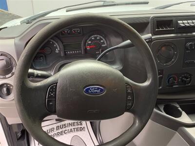 2016 Ford E-350 SD   - Photo 16 - Crest Hill, IL 60403