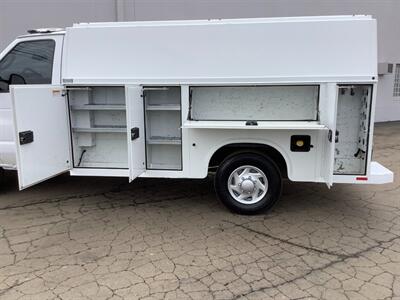 2016 Ford E-350 SD   - Photo 33 - Crest Hill, IL 60403