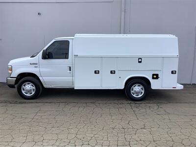 2016 Ford E-350 SD   - Photo 4 - Crest Hill, IL 60403