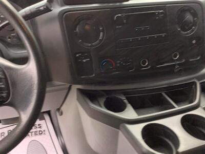 2016 Ford E-350 SD   - Photo 15 - Crest Hill, IL 60403