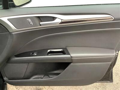 2013 Ford Fusion SE - Photo 28 - Crest Hill, IL 60403