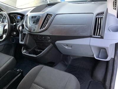 2018 Ford Transit 250   - Photo 25 - Crest Hill, IL 60403
