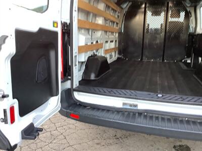 2018 Ford Transit 250   - Photo 33 - Crest Hill, IL 60403