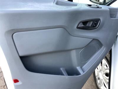 2018 Ford Transit 250   - Photo 11 - Crest Hill, IL 60403