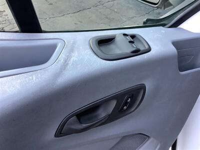 2018 Ford Transit 250   - Photo 12 - Crest Hill, IL 60403