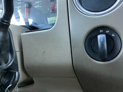 2004 Ford F-150 XLT   - Photo 12 - Crest Hill, IL 60403