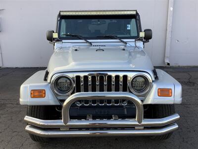 2005 Jeep Wrangler Unlimited - Photo 10 - Crest Hill, IL 60403