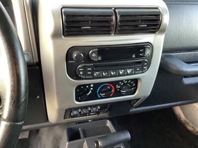 2005 Jeep Wrangler Unlimited - Photo 16 - Crest Hill, IL 60403