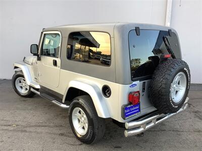2005 Jeep Wrangler Unlimited - Photo 4 - Crest Hill, IL 60403