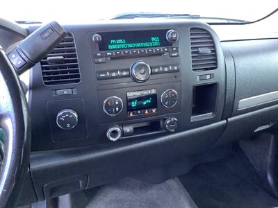 2010 Chevrolet Silverado 1500 LT   - Photo 17 - Crest Hill, IL 60403