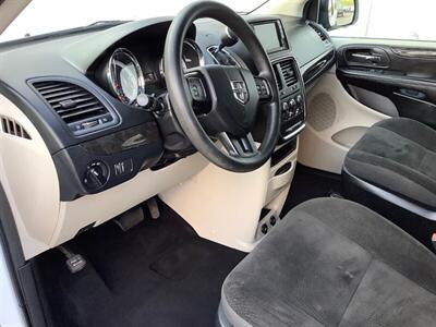 2019 Dodge Grand Caravan SE Plus   - Photo 14 - Crest Hill, IL 60403