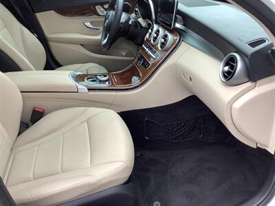 2017 Mercedes-Benz C 300   - Photo 44 - Crest Hill, IL 60403