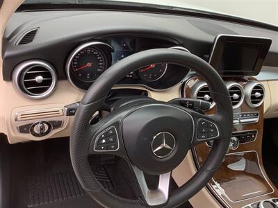 2017 Mercedes-Benz C 300   - Photo 11 - Crest Hill, IL 60403