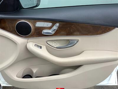 2017 Mercedes-Benz C 300   - Photo 21 - Crest Hill, IL 60403