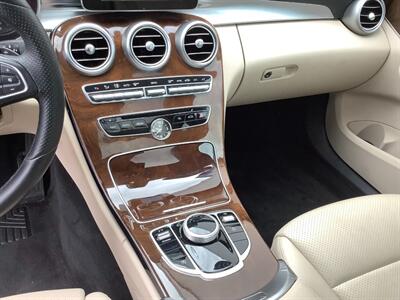 2017 Mercedes-Benz C 300   - Photo 38 - Crest Hill, IL 60403