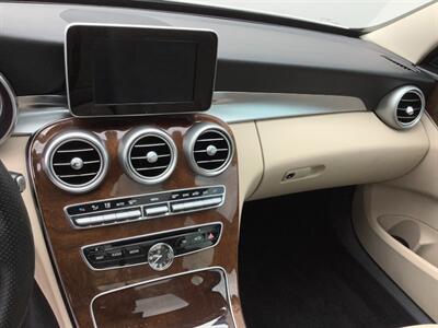 2017 Mercedes-Benz C 300   - Photo 10 - Crest Hill, IL 60403