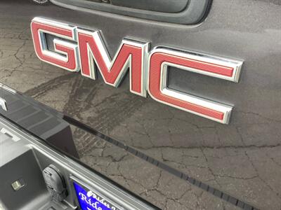 2015 GMC Sierra 1500 SLT   - Photo 33 - Crest Hill, IL 60403