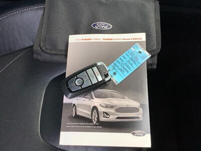 2020 Ford Fusion Hybrid Titanium   - Photo 19 - Crest Hill, IL 60403