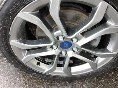 2020 Ford Fusion Hybrid Titanium   - Photo 22 - Crest Hill, IL 60403