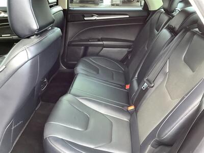 2020 Ford Fusion Hybrid Titanium   - Photo 36 - Crest Hill, IL 60403
