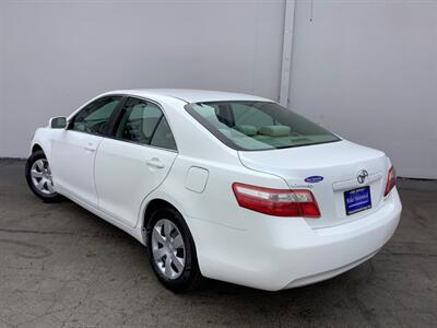 2009 Toyota Camry LE   - Photo 5 - Crest Hill, IL 60403