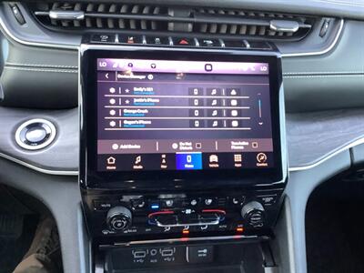 2024 Jeep Grand Cherokee Limited   - Photo 13 - Crest Hill, IL 60403