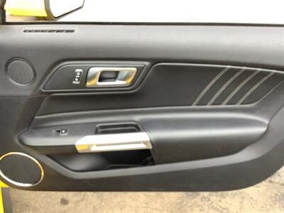 2018 Ford Mustang EcoBoost   - Photo 25 - Crest Hill, IL 60403