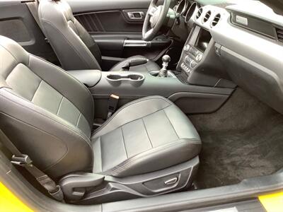 2018 Ford Mustang EcoBoost   - Photo 43 - Crest Hill, IL 60403