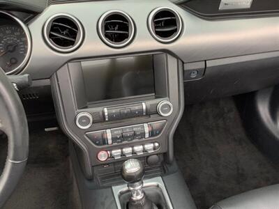 2018 Ford Mustang EcoBoost   - Photo 42 - Crest Hill, IL 60403