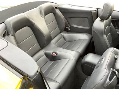 2018 Ford Mustang EcoBoost   - Photo 22 - Crest Hill, IL 60403
